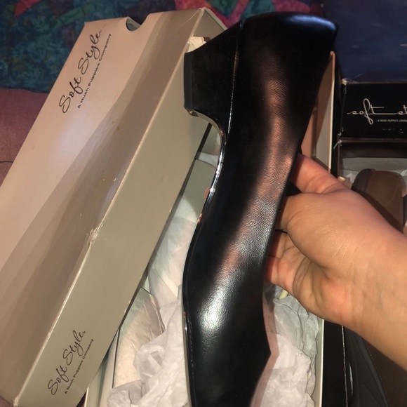 Shoes - Picture 2 of 3